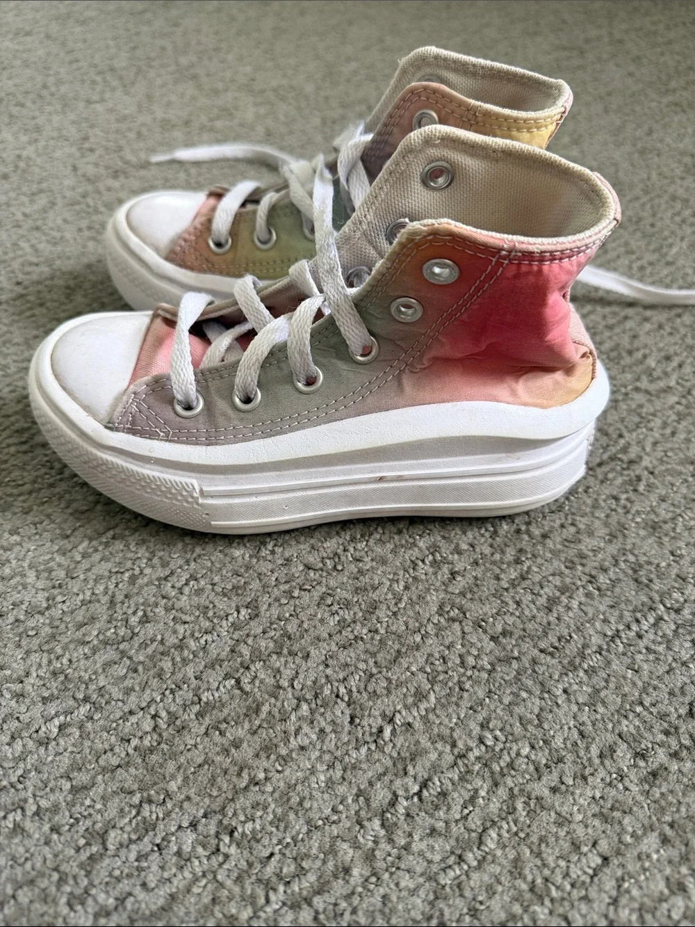 Converse Kids High-Top platform Sneakers in Pastel Tie-Dye (Pink, Yellow, Green)